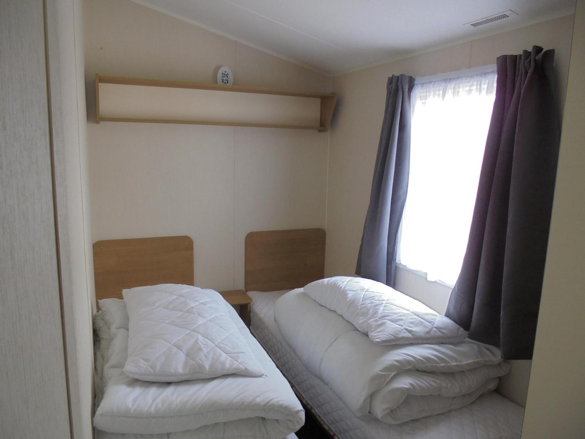 Kingfisher Mistral 8 Berth, Heated, Close To Site Exit Free Wifi *