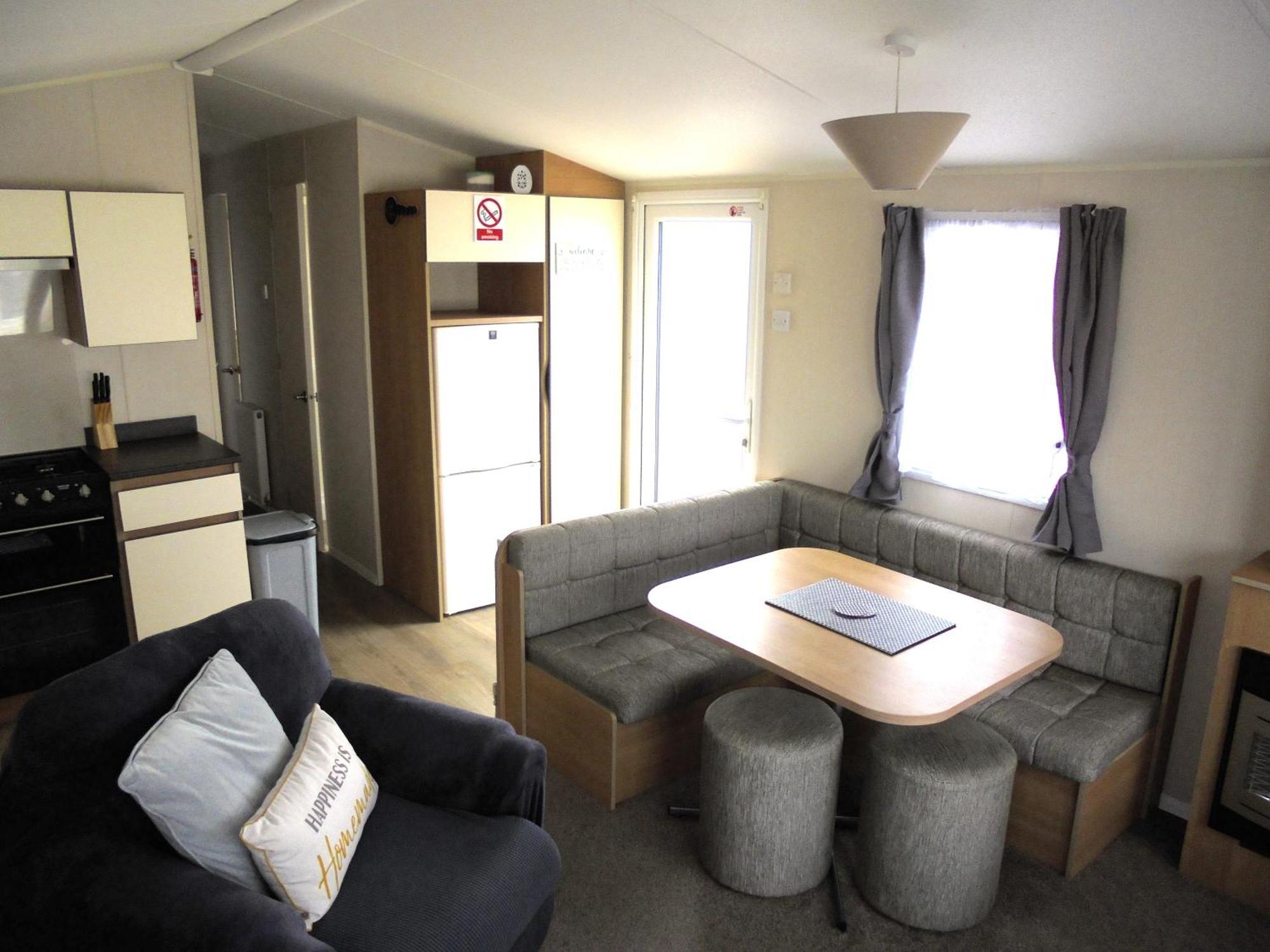 Kingfisher Mistral 8 Berth, Heated, Close To Site Exit Free Wifi Holiday home Ingoldmells