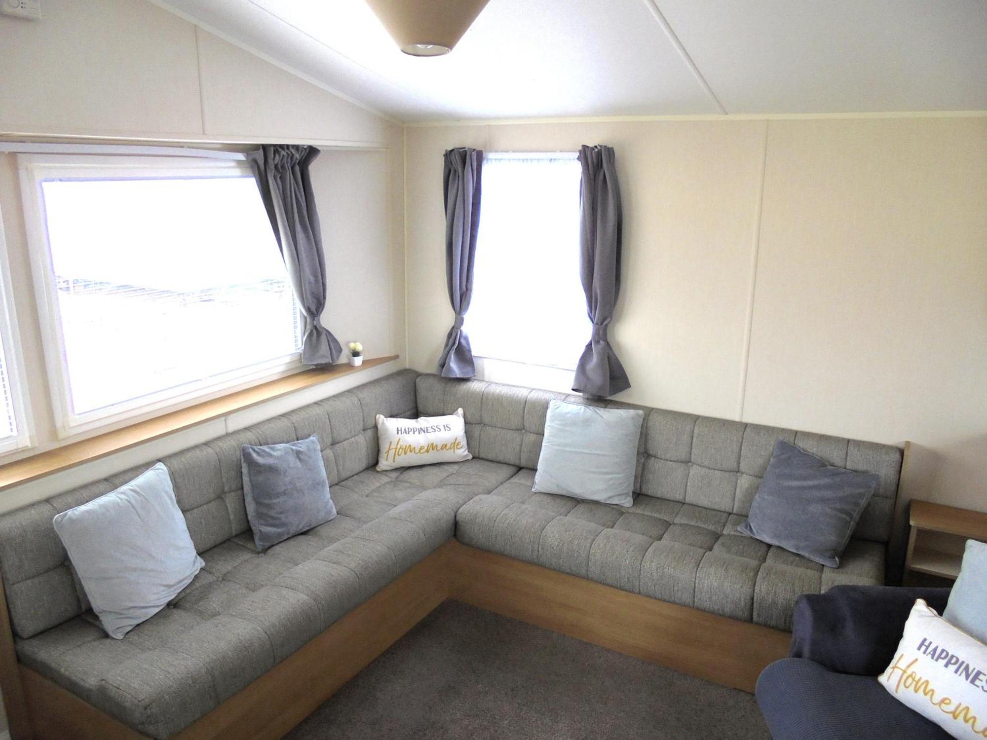 Kingfisher Mistral 8 Berth, Heated, Close To Site Exit Free Wifi Holiday home